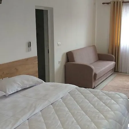 Ξενοδοχείο Grandpa's House Bahçallëk