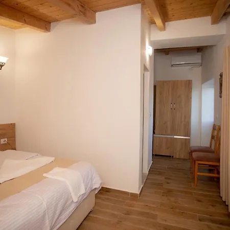 Grandpa's House Bahçallëk