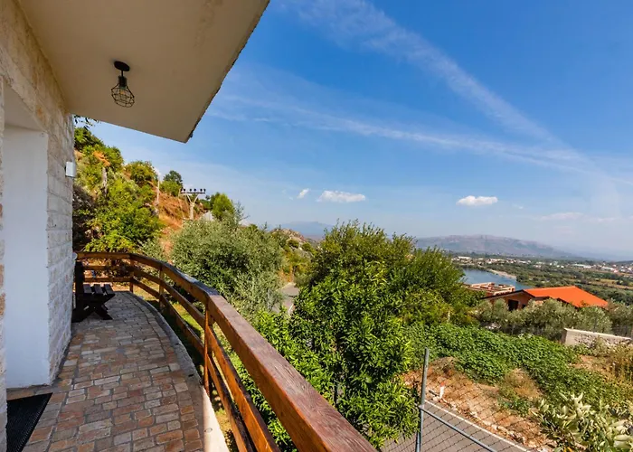 Ξενοδοχείο Grandpa's House Bahçallëk