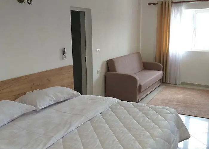 Ξενοδοχείο Grandpa's House Bahçallëk
