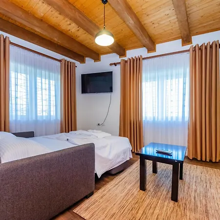 Grandpa's House Hotel *