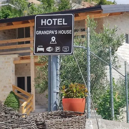 Grandpa's House Hotel
