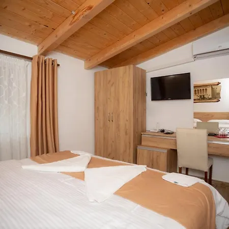 Grandpa's House * Bahçallëk